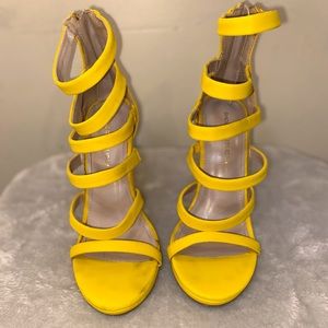 Yellow platform sandal/heel